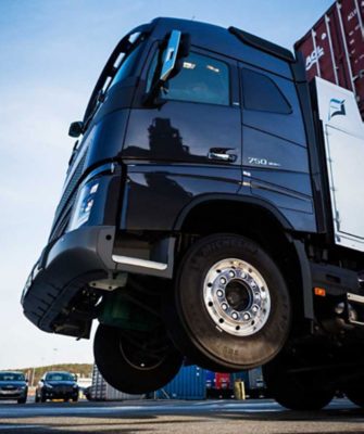 At the first attempt the front of the cab starts to rise into the air.