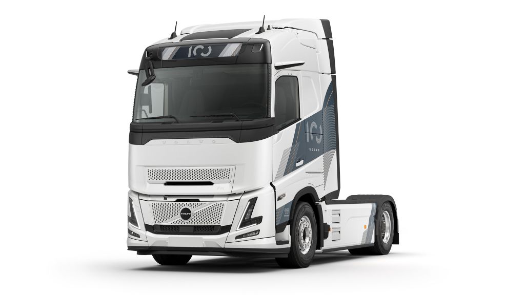 Volvo Trucks France donne rendez-vous aux passionnés lors des 24 Heures Camions du Mans 2026