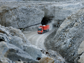 Volvo Autonomous FH Truck in Brönnöy mining