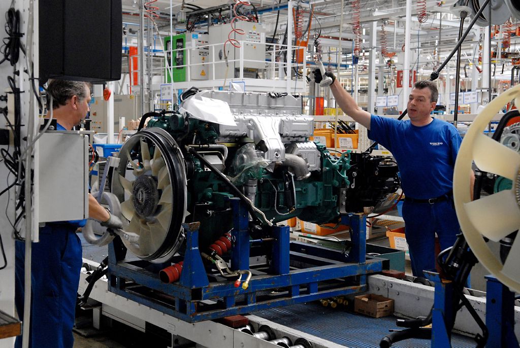 Volvo Trucks-fabrikkene starter opp igjen 