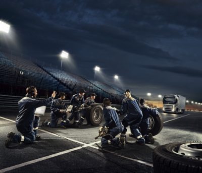 Uptime image / Genuine Volvo Service. Updated with current FH (2021). 
Original image from 2012.