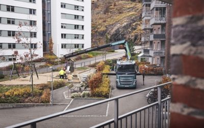 Volvo FH unloading equipment with crane