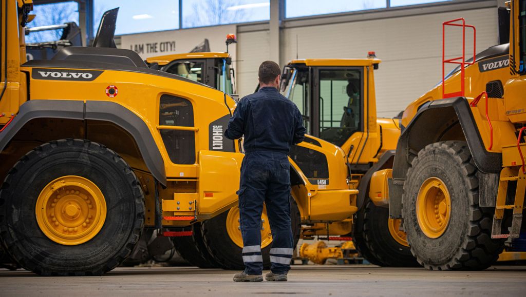 Volvo CE Expands Dealer Technician Training with New West Coast Facility