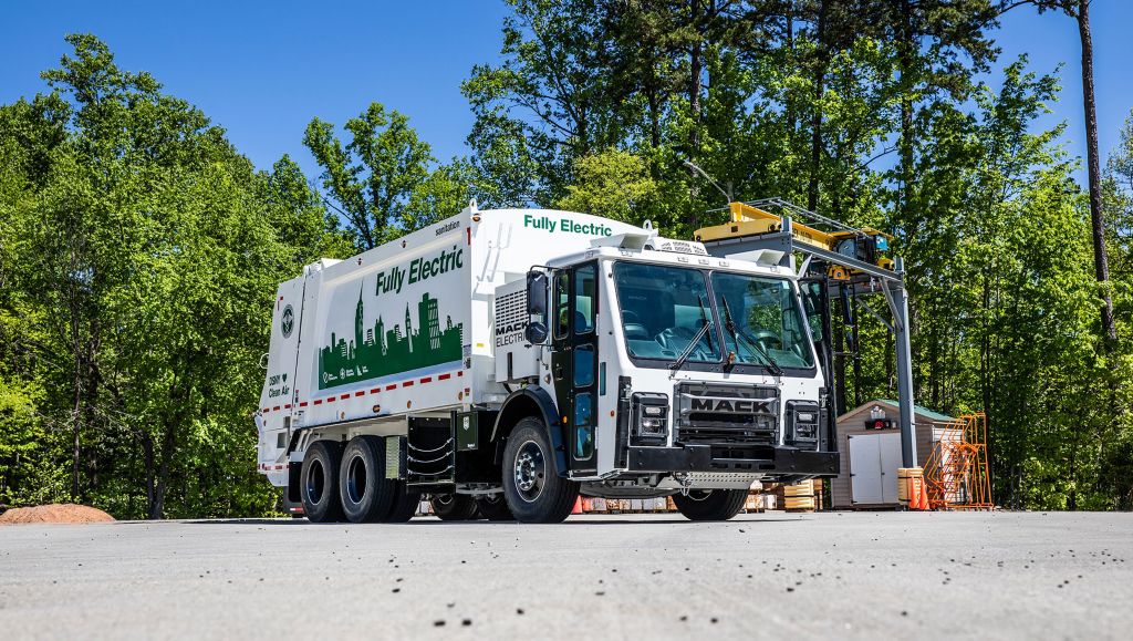 Mack® LR Electric Eligible for Incentives to Improve Total Cost of Ownership