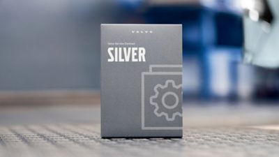 Closeup of the Silver Contract package