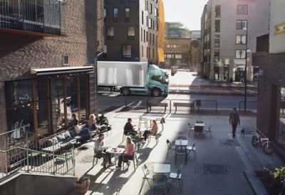 Volvo FM Electric truck - with trailer through the city
