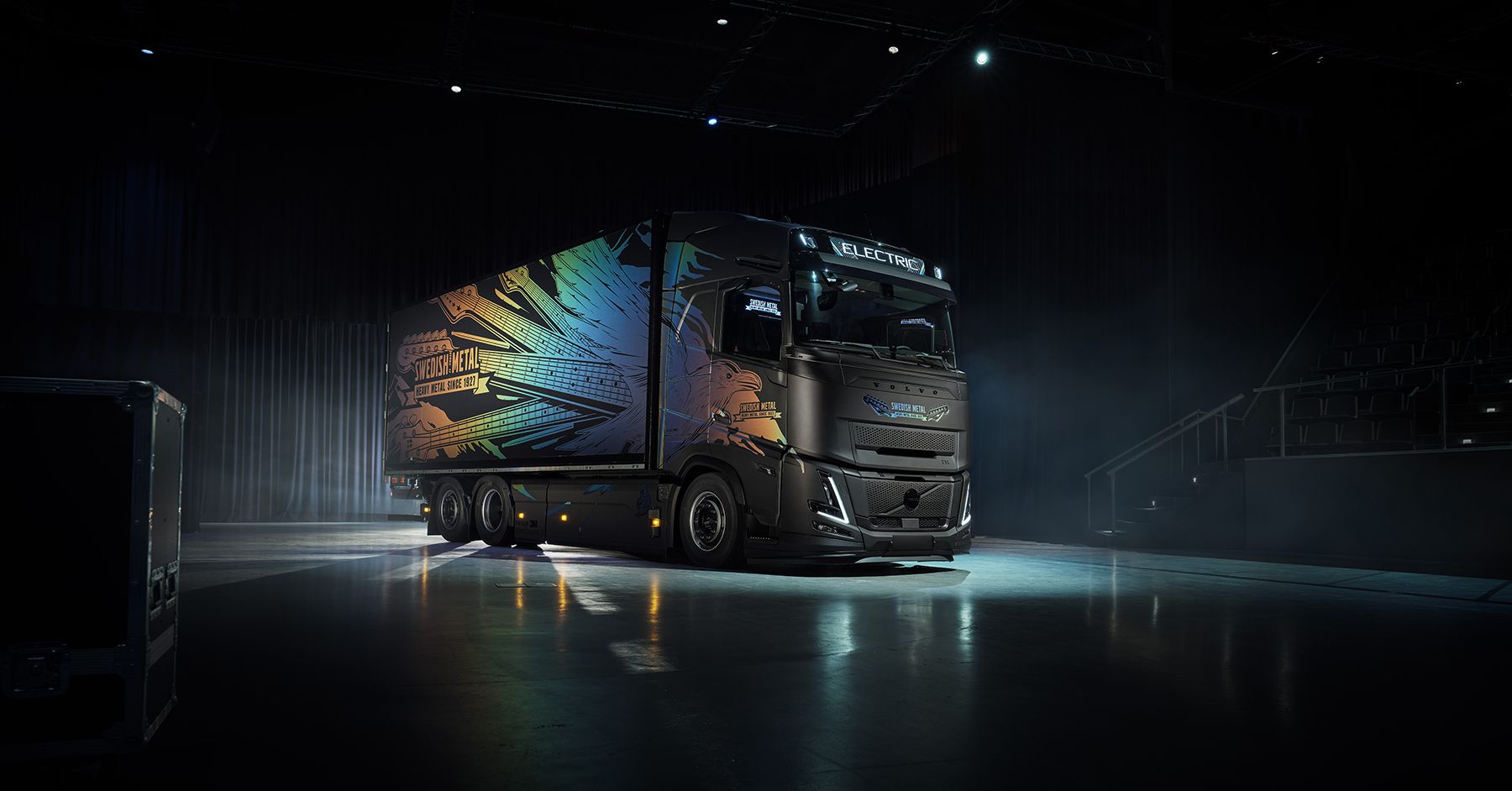 De Volvo Swedish Metal Edition trucks zijn ontworpen voor blikvangers, gemaakt voor het werk