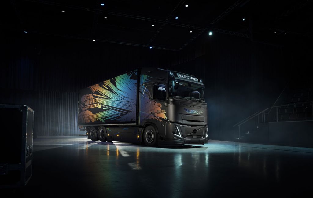 Premiär för Volvo Lastvagnars nya ”Swedish Metal” på Sweden Rock Festival