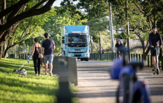 Volvo receives record order for electric trucks in Australia