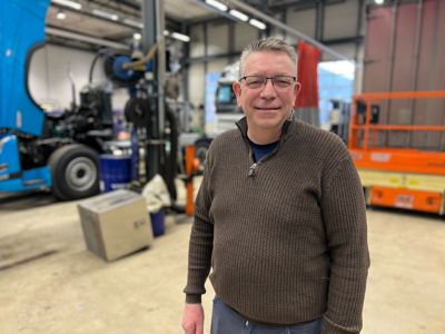 Tor Ivar Pedersen, ny driftsdirektør i Volmax med over 25 års erfaring i selskapet, fra mekaniker til verkstedleder og nå driftsdirektør med ansvar for 8 verksteder og 150 mekanikere.