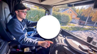 Film om sjåfør i Forset Grus og hans elektriske Volvo-lastebil