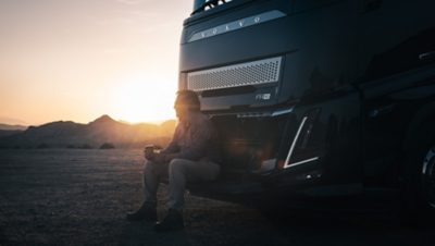 volvo-FH16-Aero-sunset-1860x1050.jpg