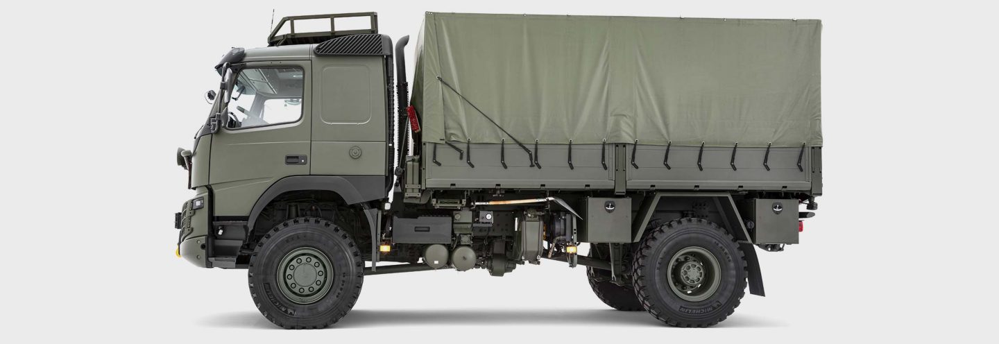 volvo-defense-products-trucks%E2%80%93volvo-fmx-4x4-rigid-hero