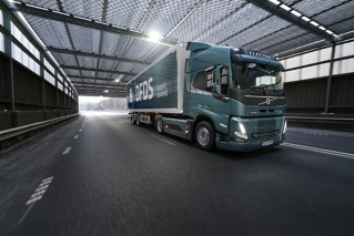 Volvo delivers 20 electric trucks to DFDS in Gothenburg