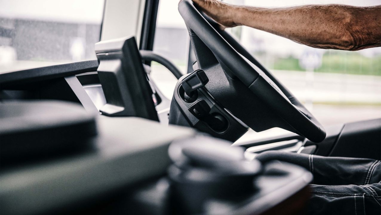 Volvo Dynamic Steering brings stability, control and reduced strain on drivers.