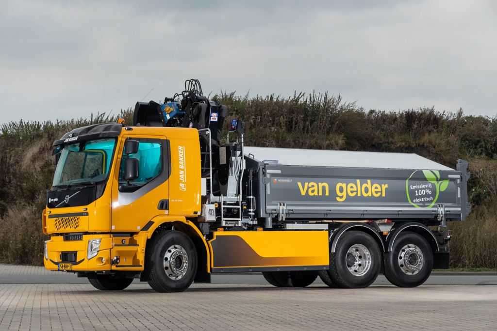 Van Gelder zet vier elektrische Volvo-trucks in