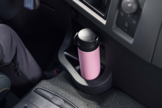 Volvo FE kabiin muudab teie tööpäeva lihtsaks, produktiivseks ja turvaliseks.