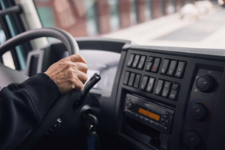„Volvo FE“ interjeras sukurtas taip, kad jūsų darbo diena būtų lengva, produktyvi ir saugi.