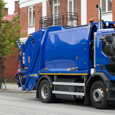 Véhicule de collecte des déchets Volvo FE GNC - déchets et recyclage
