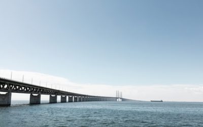 Puente sobre el agua