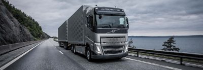 Volvo FH'yi fabrikadan beş adede kadar aksla sipariş edin.