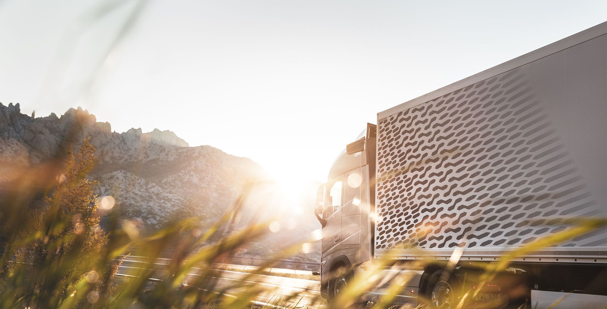 Kokią įtaką ES mokesčių už kelius reforma turės jūsų sunkvežimių verslui I „Volvo Trucks“