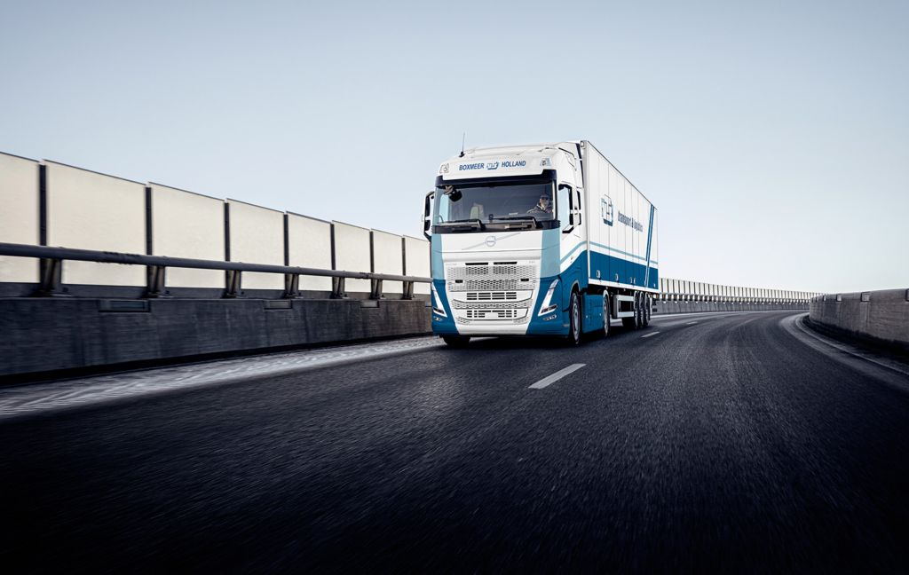 Twee Volvo FH Electric-trekkers voor VTS Transport & Logistics