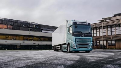 Volvo FM Electric auf einer Straße