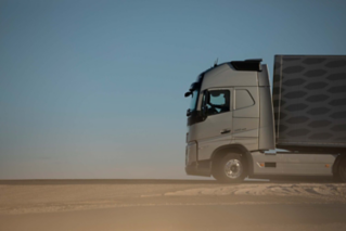 The Volvo FH keeps you safe and comfortable over long distances.