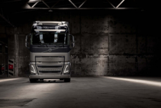 The V shaped headlamps make the Volvo FH stand out.