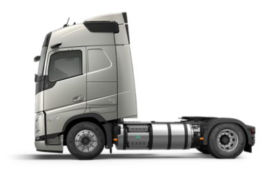 Изображение отвън на задвижван с газ Volvo FH, гледан отстрани