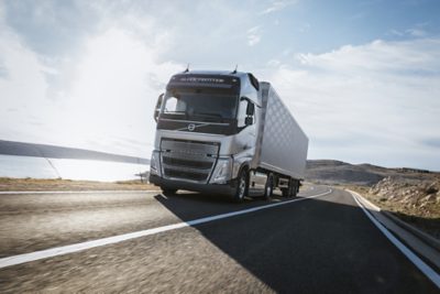 Volvo FH with I-save truck on road