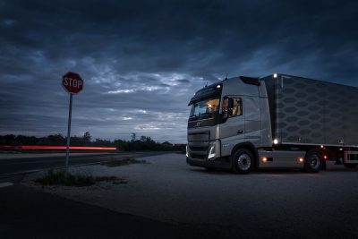 The Volvo FH16 offers comfortable sleeping comfort for different preferences.