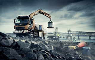 The cab exterior design makes the Volvo FL a perfect fit in the street.