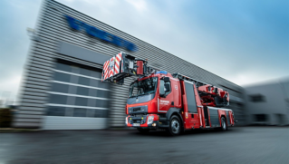 Volvo FL mit Drehleiter