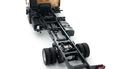 Obtenha todas as especificações do chassis do Volvo FL.