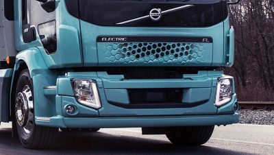 The Volvo FL bumper is made from three separate pieces.