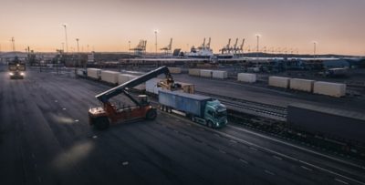 Volvo FM electric truck - container transport deliveries from the harbor