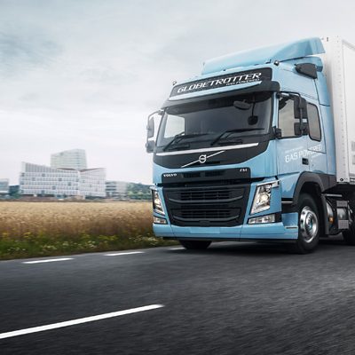 The gas-powered Volvo FM LNG is perfect for heavy regional and long-haul transports.