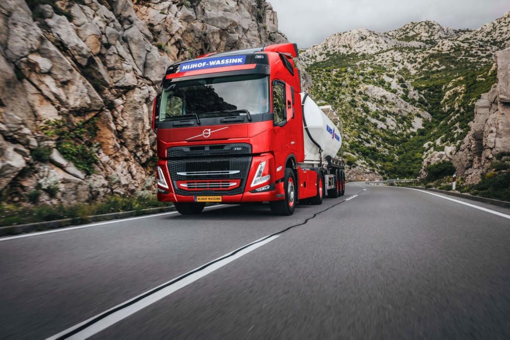 100 Volvo-trucks voor Nijhof-Wassink