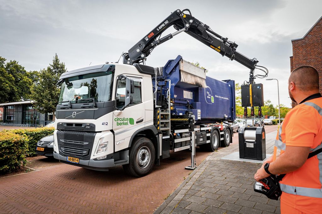 Circulus-Berkel neemt drie Volvo’s FM 6x2 TAG-XL in gebruik