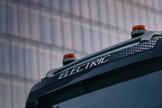 Volvo FMX Electric truck - globetrotter sign design detail