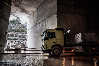The Volvo FMX in quarry use.