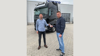 volvo new trucks