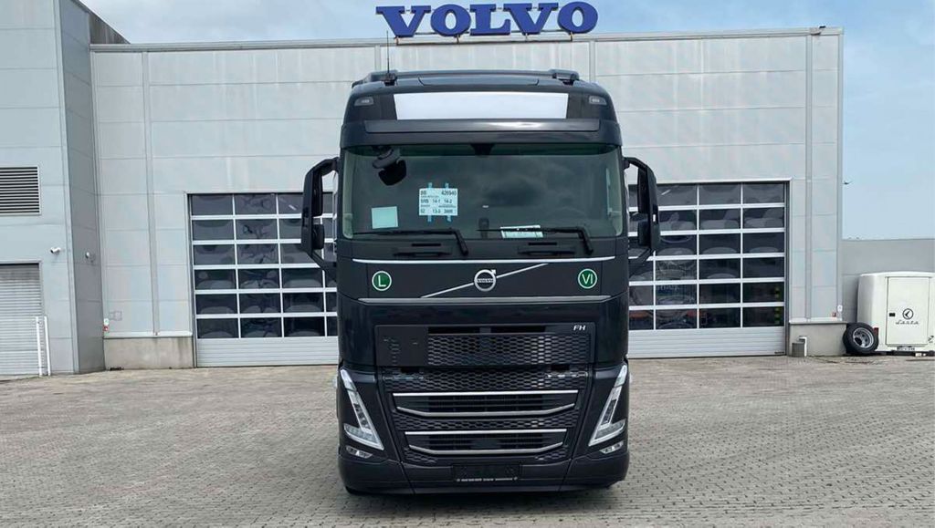 volvo truck