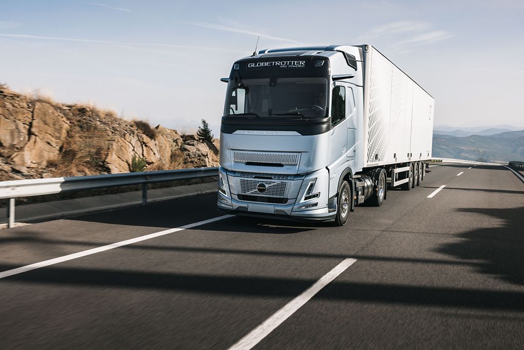 Volvo Trucks scores five stars in independent safety test