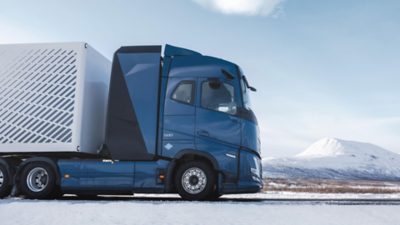 Sideview of  a Volvo FH hydrogen truck on a road