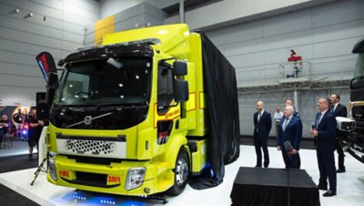 volvo truck services vehicle