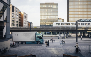 Volvo Trucks launches next-generation safety systems to protect pedestrians and cyclists