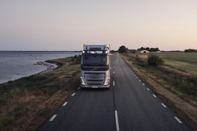 Volvo’s heavy-duty trucks – the Volvo FH, FM and FMX models – are being upgraded with new technologies and the latest in camera monitoring for even better efficiency, safety and productivity.